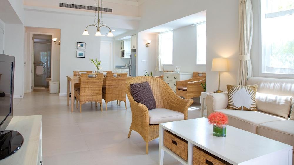 Nishaville Resort 班武里府 外观 照片