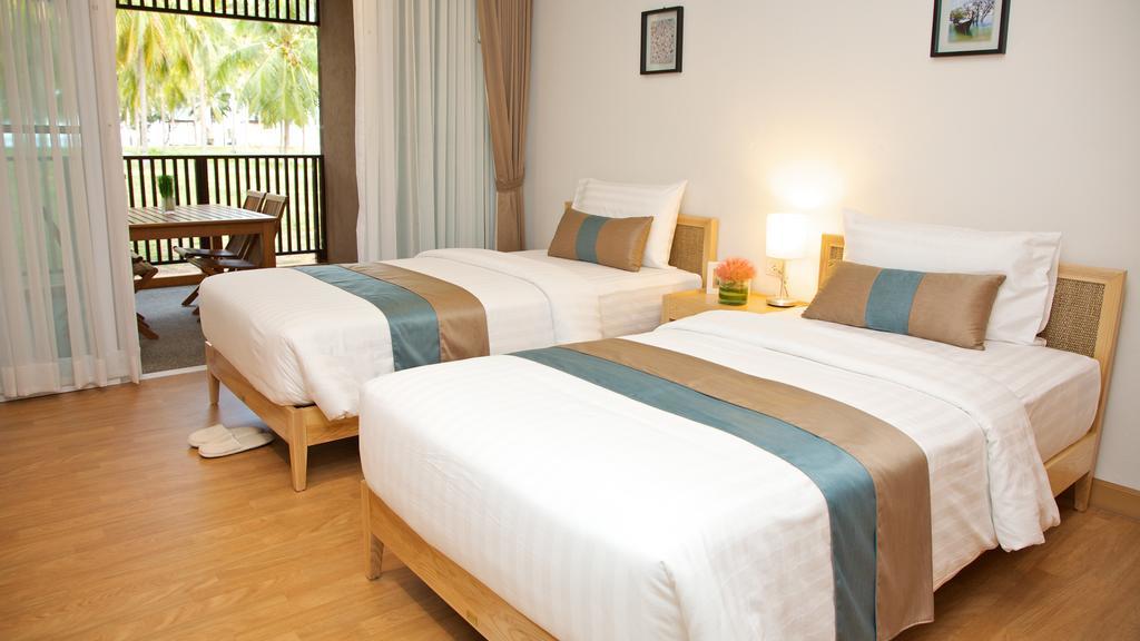 Nishaville Resort 班武里府 外观 照片