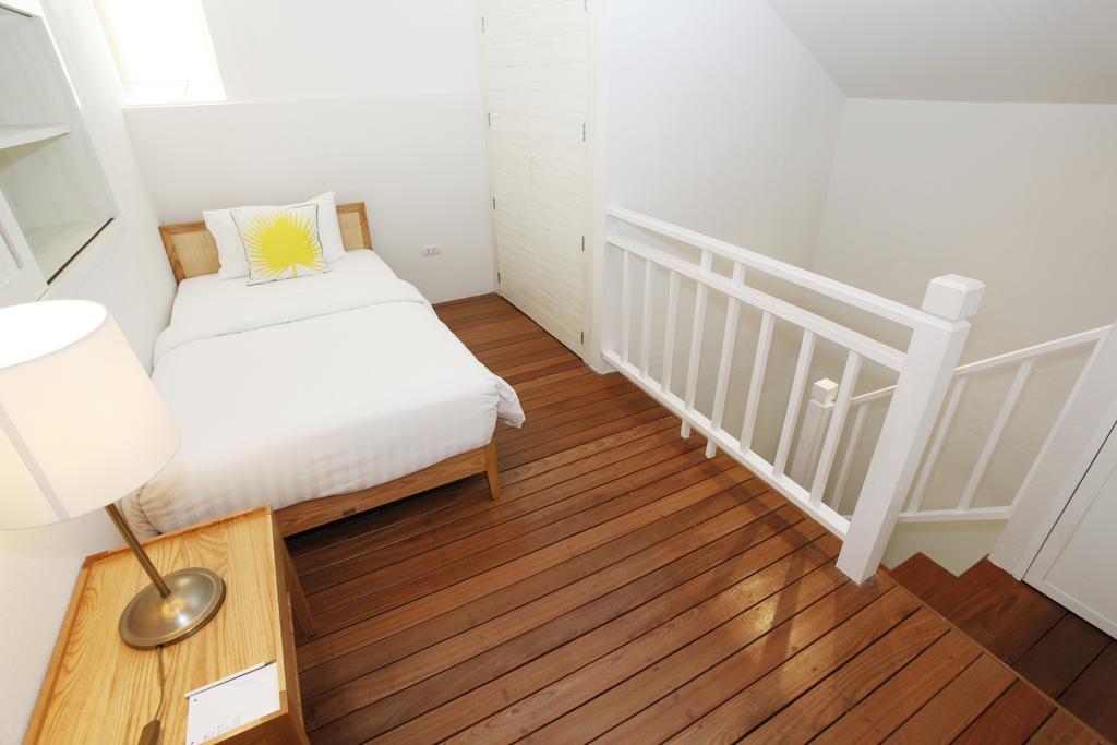 Nishaville Resort 班武里府 外观 照片