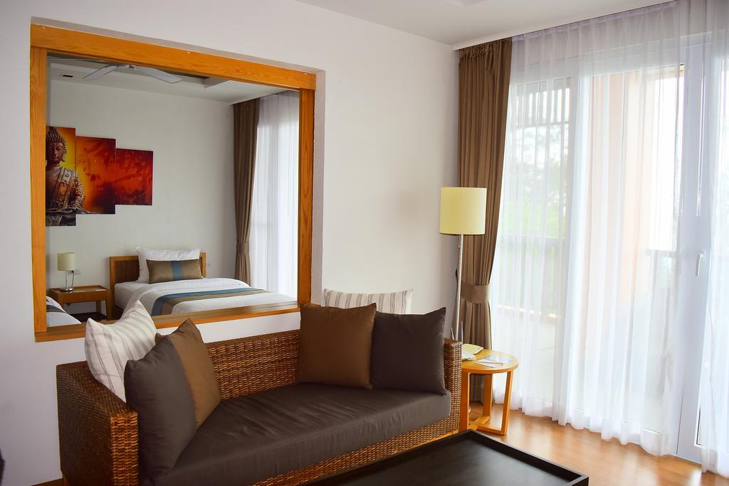Nishaville Resort 班武里府 外观 照片